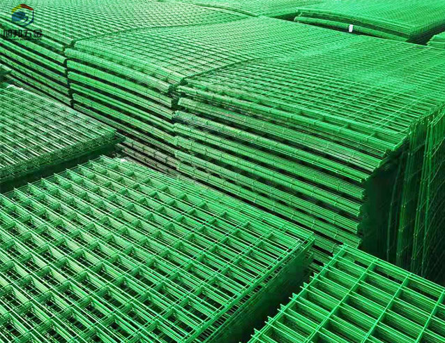 Bilateral Wire Fence