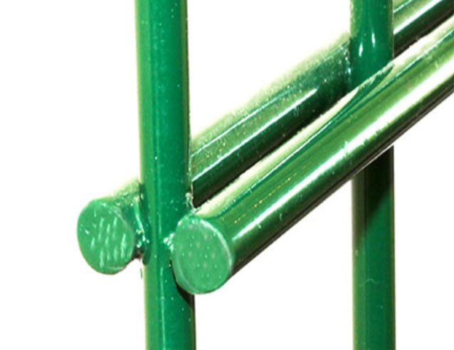 Bilateral Wire Fence