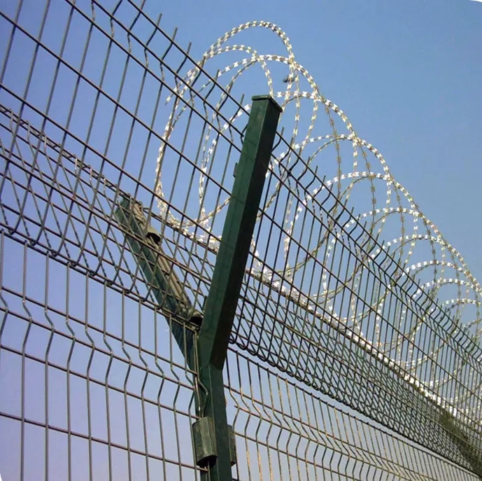 Y-shaped fence