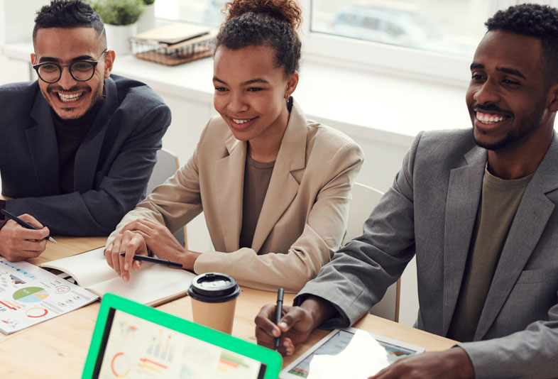 Galvanizing process of hot dip galvanized guardrail