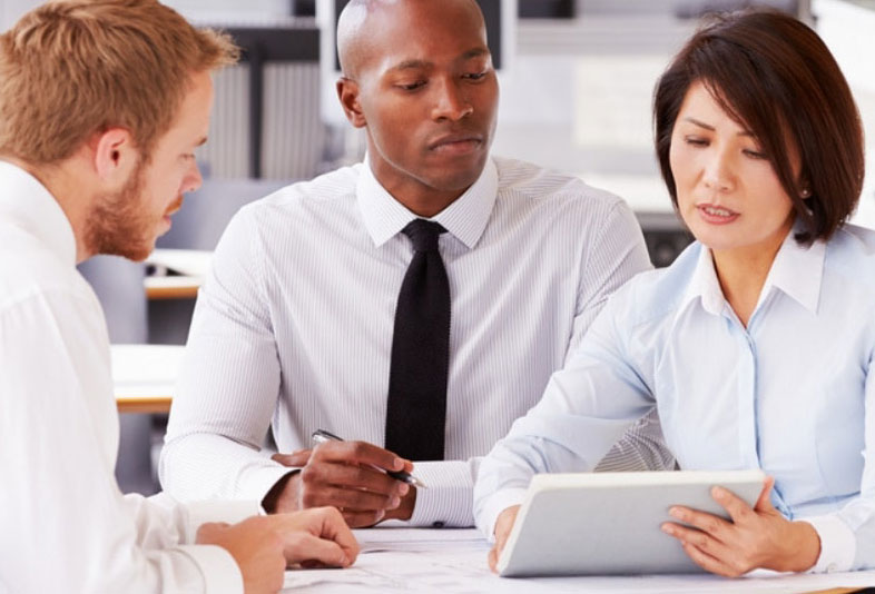 Talk about the difference between the bilateral silk triangle bending fence